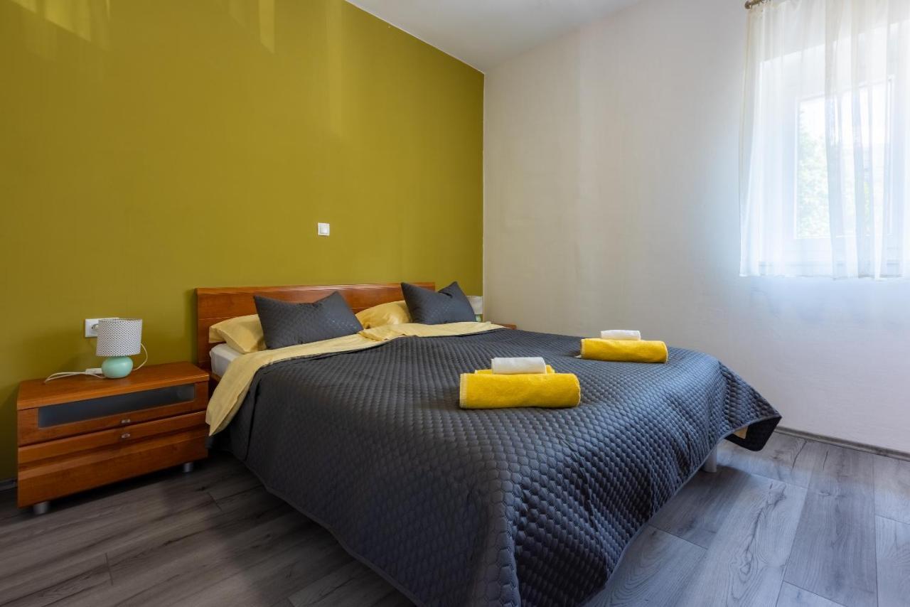 Apartman Dora Crikvenica Bagian luar foto