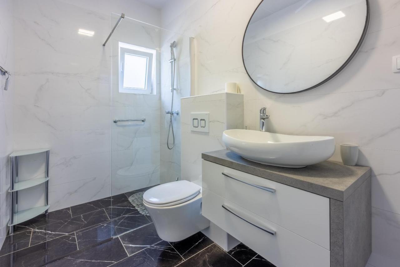 Apartman Dora Crikvenica Bagian luar foto