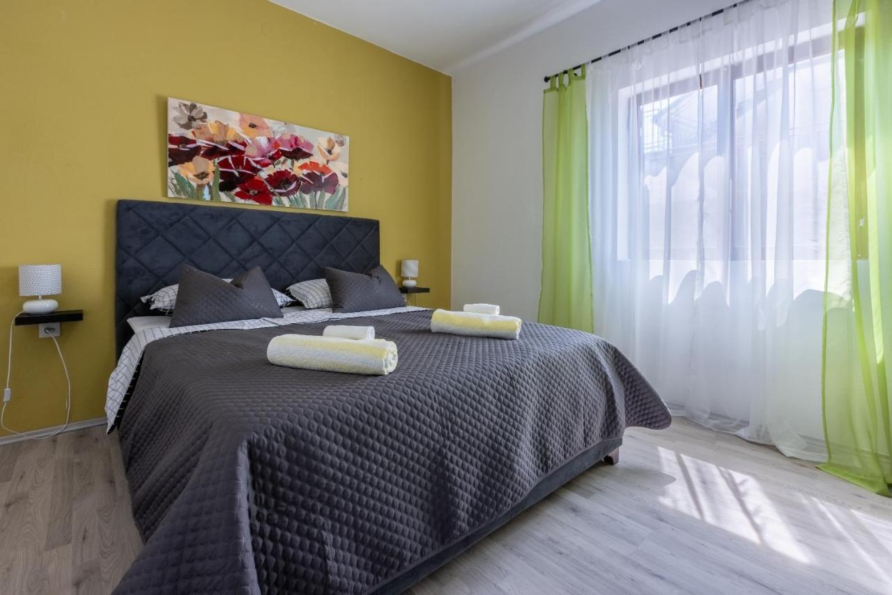 Apartman Dora Crikvenica Bagian luar foto
