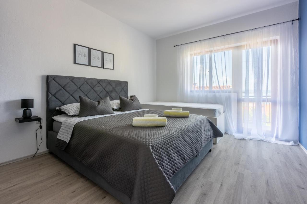 Apartman Dora Crikvenica Bagian luar foto